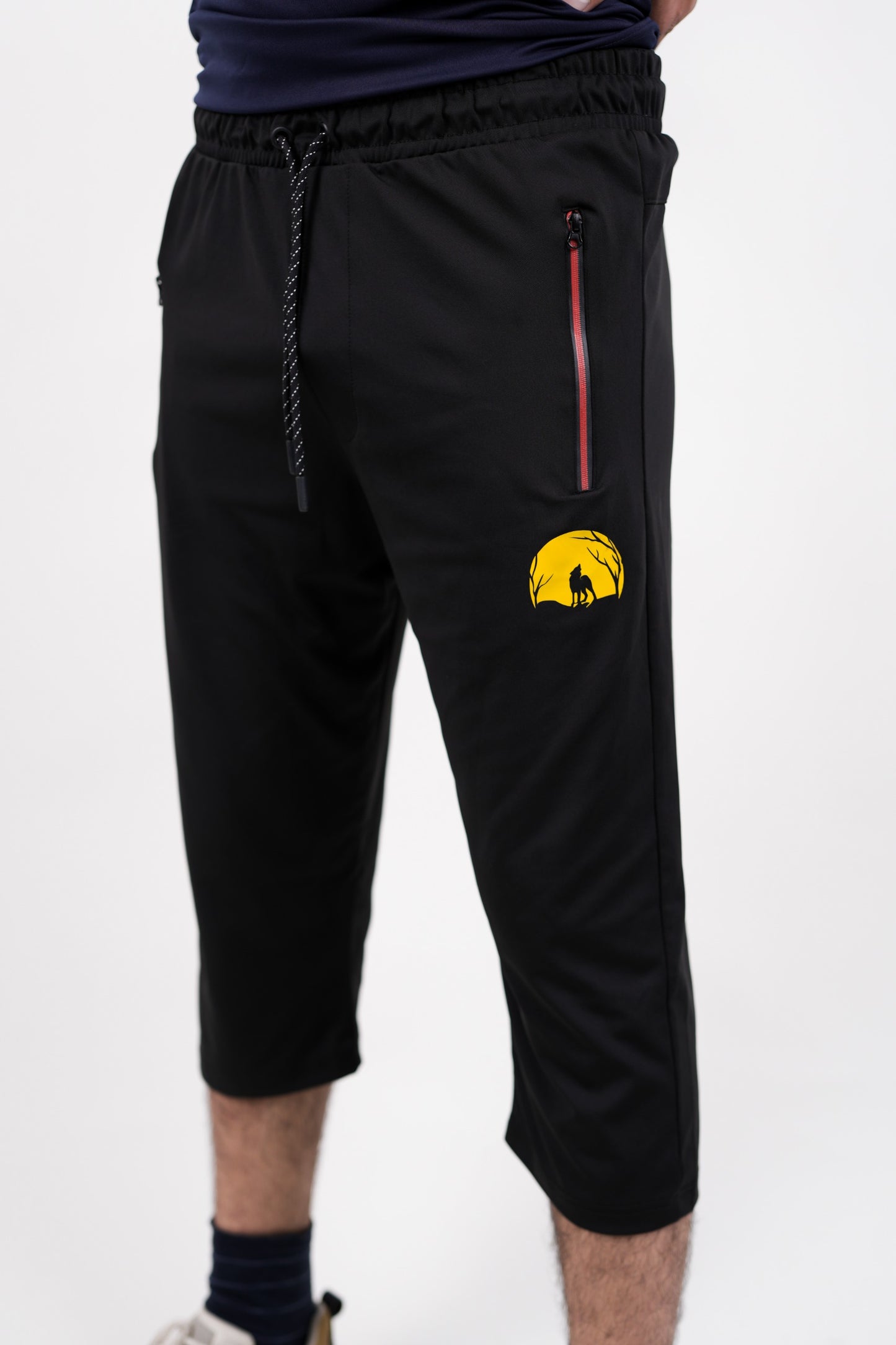 Black Three-Quarter Short: Superior Durability The Polo Magician