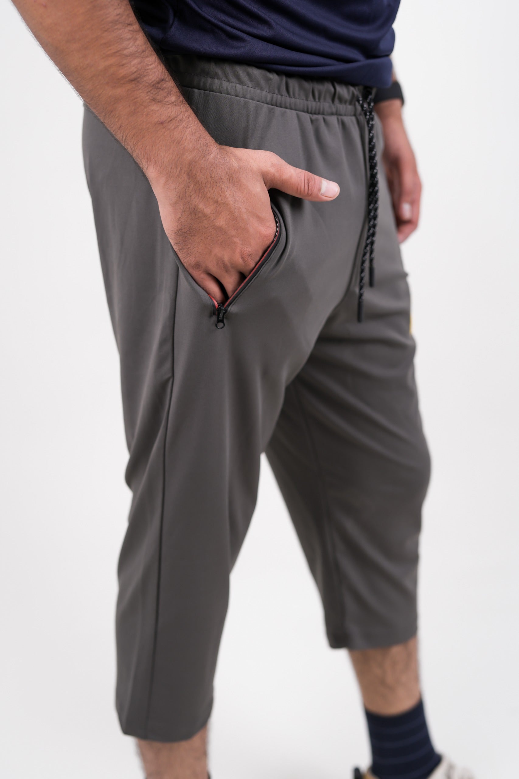 Grey Three-Quarter Short - Superior Performance The Polo Magician