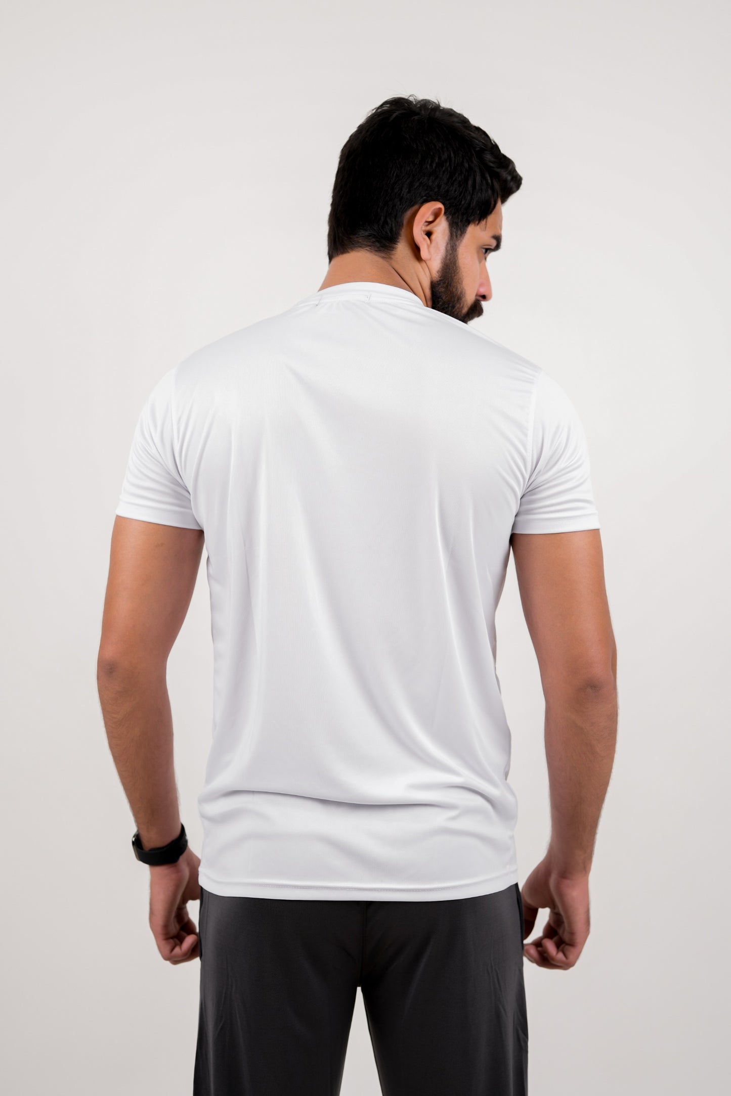 White T-Shirt – Effortless Comfort Redefined The Polo Magician