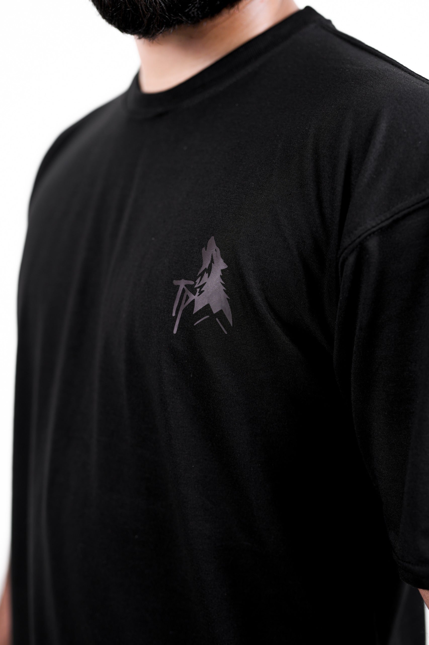 Black Drop-Shoulder T-Shirt - Comfort & Effortless Style The Polo Magician